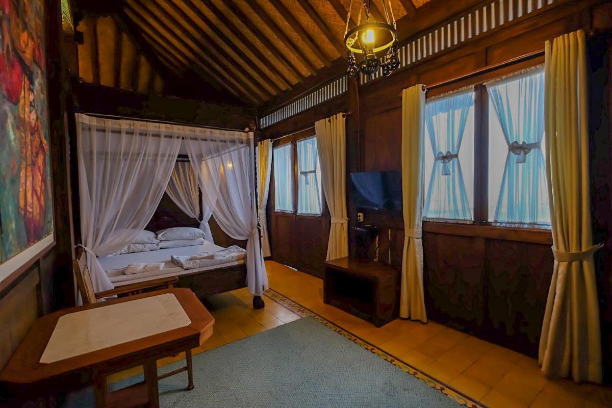 Rumah Stroberi Organic Farm & Family Lodge Lembang Exteriör bild